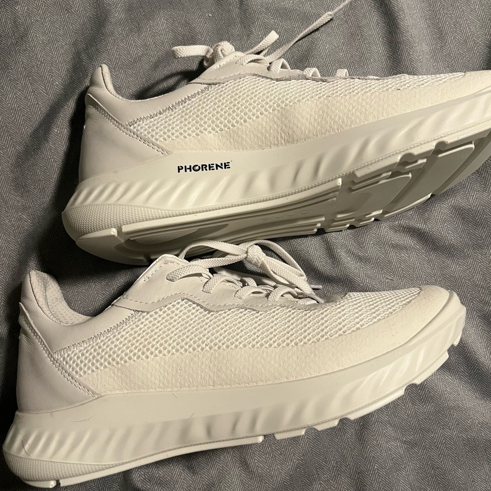 Ecco Shoes